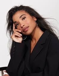 11 Expert Tips To Make Your Makeup Last All Day