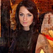 Claire sturgess hosts a live 80s show every friday on sister station absolute radio that is also simulcast live on absolute 80s called friday night 80s. Laura Auer The Dj List