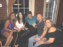 If there is any problem with the swinging, you are probably going to lose that friendship. Texans Say Swinging Is To Thank For Their Happy Marriage Daily Mail Online