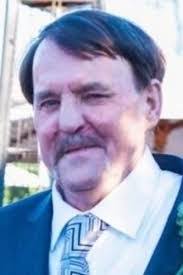 Martin Kinney's Instagram, Twitter & Facebook