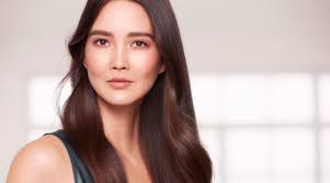 Browse the Saks Blog for all the goss