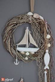 25 Craft Ideas Spring Door Wreath This Is How You Can Make A Spring Door Wreath Yourself In 2020 Seashell Crafts Spring Door Wreaths Summer Door Wreaths