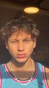 Ryan Beus's Instagram, Twitter & Facebook