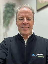 Ryan Householder's Instagram, Twitter & Facebook