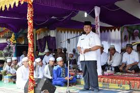 Istilah ekonomi sendiri berasal dari bahasa yunani, yaitu οἶκος (oikos) yang berarti keluarga, rumah tangga dan νόμος (nomos). Hm Wardan 3 Ulama Besar Ini Memiliki Jasa Sangat Besar Syiarkan Agama Islam