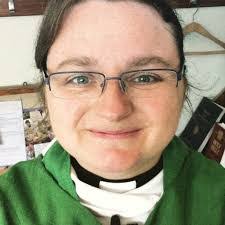 Sarah Brush's Instagram, Twitter & Facebook