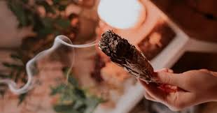 If you feel like lady luck is always backing someone else's corner, violet incense can help attract her to your corner, all while creating some positive energy to attract balance, stability, and luck. 10 Incenses To Attract Money Good Luck And Fortune