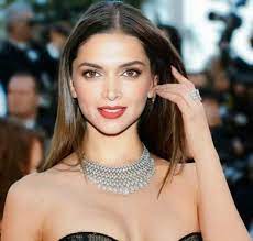 The indian actresses have bright appearance and talent. 30 List Of Most Glamorous Bollywood Actress Pics 2021
