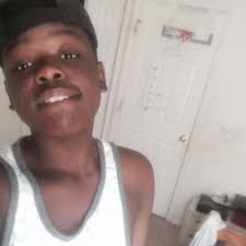 Jaylen Mitchell (@yahboijaylen)