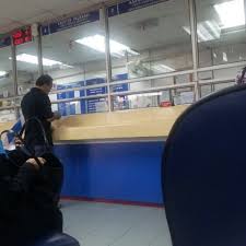 Gambar hantu pontianak @ kuntilanak via buatbest.blogspot.com kisah 69: Photos At Pos Laju National Courier Seksyen 14