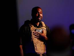 (and, somewhat inexplicably, has his sights set on politics, too.) and now, he's coming for typography. Scheidung Von Kim Kardashian Was Ist Los Mit Kanye West