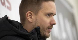 Vännäs HC värvar in back