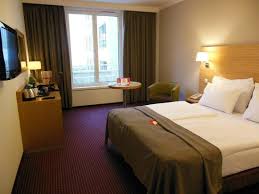 214 spacious, comfortable bedroomsstylish bar and restaurantconference roomsgymunderground car. Camera Matrimoniale Bild Von Botanique Hotel Prague Prag Tripadvisor