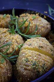 How To Make Hasselback Potatoes Quick And Easy Method Recipe Best Potato Recipes Recipes Best Vegetarian Recipes