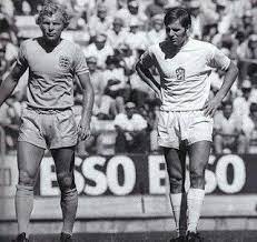 England and the 1970 world cup free read. England 1 Czechoslovakia 0 In 1970 In Guadalajara Bobby Moore Was Kept Busy Early On In This Group 3 Matc England Football Team England Football Pure Football