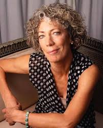 The Kashmir Shawl : Thomas, Rosie, Hughes, Nerys: Amazon.in: Books