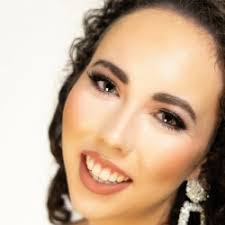 Kendra Conway's Instagram, Twitter & Facebook