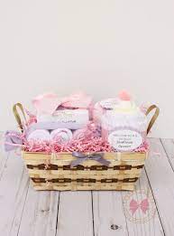 Snoo rental gift card, available at happiest baby, from $29.69/week there's nothing new parents will appreciate more than a little help with a baby who doesn't sleep well. Best Baby Gifts Baby Girl Gift Basket Newborn Baby Gift Basket Etsy
