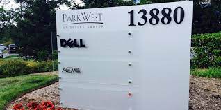 13880 Monument Sign 1 : SUI