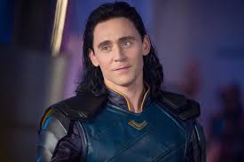 Michael waldron'dan loki isimli tv dizisinin başrollerinde tom hiddleston (loki), owen wilson loki isimli dizinin tüm haber ve videolarına bak. Tom Hiddleston Li Loki Dizisi Geliyor Playtusu