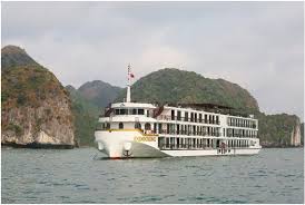 Lan ha bay is located in in the north of ha long bay and northwest of cat ba island. Indochine Cruise Adds Old Time Charm To Halong Lan Ha Bays Vnexpress International