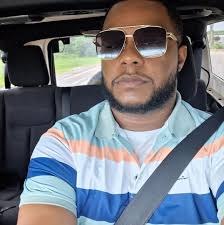 WHAT'S YOUR GO-TO BREAKUP SONG 🤔💔 #dating #relationships #breakup  #breakupquotes #valentines