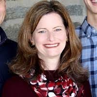 Regina Mackenzie's Instagram, Twitter & Facebook