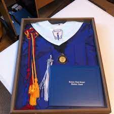 Graduation High School Panosundaki Pin