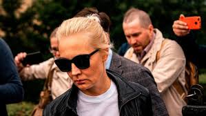 His wife yulia navalnaya had. Alexei Navalny Gets Go Ahead To Be Evacuated To Germany