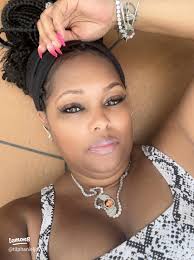 Maximize Sunny Days: Relaxing With Your Pup