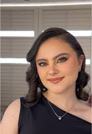 Melissa Buenrostro's Instagram, Twitter & Facebook