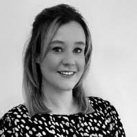 Tina Ferris's Instagram, Twitter & Facebook