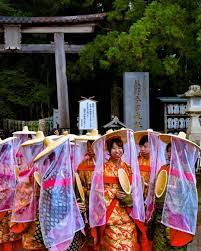 kaiさんはinstagramを利用しています 和歌山県 熊野本宮大社 八咫の火祭り lovers japan lovers nippon japan daytime view best photogram a j lily pulitzer dress lily pulitzer fashion