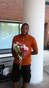 Most florsits will help with choosing flowers and i think is great for them to do! Men Like Flowers Too A Lovely Sunday Thing To Do The Happy Flower Day Project