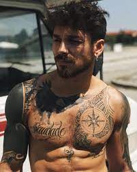 A altura e o peso 2021. Tattoo Model Andrea Cerioli Bologna Italy