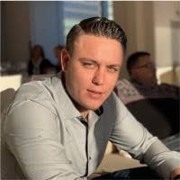 Christopher Hiltsley