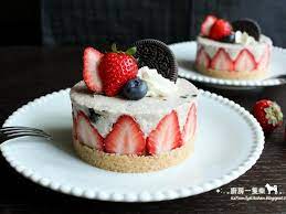 草莓oreo乳酪慕斯蛋糕 免烤箱 by 廚房一隻柴 recipe dessert recipes pancake cafe no bake desserts
