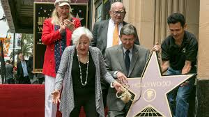 Olympia dukakis (born june 20, 1931) is a greek american actress. Rsoqsm Ib6 O9m