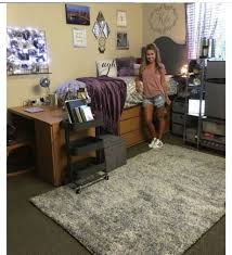 Rug And Lifted Bed Cool Dorm Rooms Girls Dorm Room Dorm Room Diy