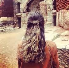 The Carat Hair Clip At Gorgeous Turkish Historical Sites Photocredit Senaaaaagg Karat Sac Klipsi Toka Sacklipsi Sacakse Hair Clips Hair Styles Hair Wrap