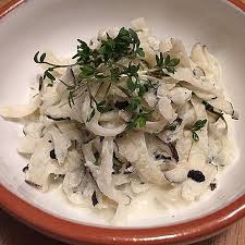 Salat Von Schwarzem Rettich Von Teakettle Chefkoch In 2021 Rettich Salat Chefkoch