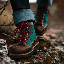 The Topo Designs X Danner Light Boot Bright Side Panels Give This Danner Light Boot A Modern Look While Dark Brown Horwee Danner Boots Best Hiking Shoes Boots
