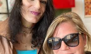 Susan Corman's Instagram, Twitter & Facebook