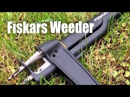 I've used a lot of these things over the years and honestly i can say that these have. Fiskars Deluxe Stand Up Dandelion Removal And Weeder Lawn Tool 4 Claw Youtube