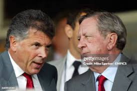 101 Peter Hill Wood Chairman Of Arsenal Stock Photos, High-Res Pictures,  and Images