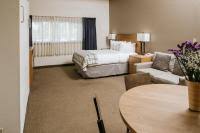 The mammoth lodging collection offers the widest selection of rooms, cabins, condos situated at the base of the mountain just across from the ski area's main lodge, mammoth mountain inn offers. Mammoth Mountain Inn Mammoth Lakes Updated 2021 Prices
