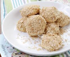 Maybe you would like to learn more about one of these? 8 Popular Cookies To Make This Raya Kuali