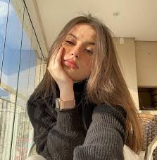 Mary Privett's Instagram, Twitter & Facebook