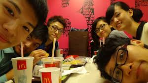 Erik Chow 艾力(@Erik12chung) • Facebook