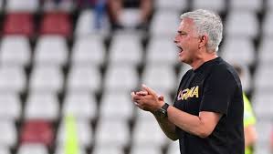 Il match di champions sarà visibile in tv esclusivamente sulle reti sky ( canali sky sport), martedi 12 febbraio a partire dalle ore 21.00. Jspzqlzgrm9fsm
